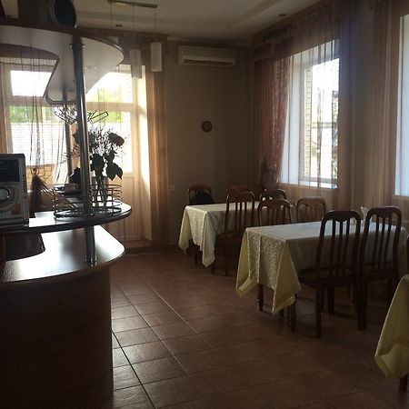Altyn Adam Hotel Pavlodar Kültér fotó