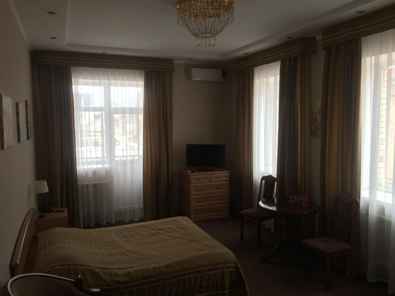 Altyn Adam Hotel Pavlodar Kültér fotó